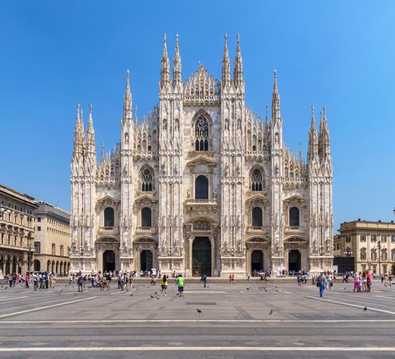 Private visit of Duomo cathedral followed by gastronomic tasting in Milan