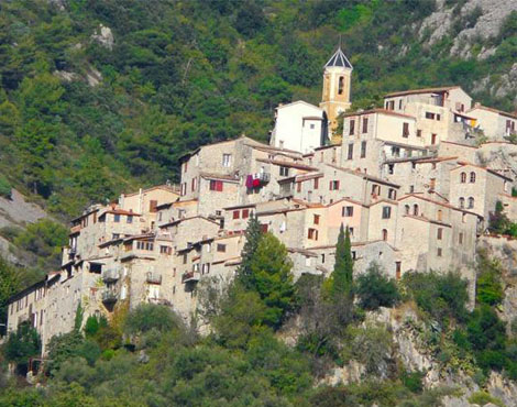 Private your on the village of Peille and Peillon