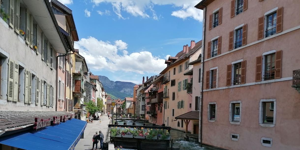 Private tour of historic center of Lyon, inspired by italian style