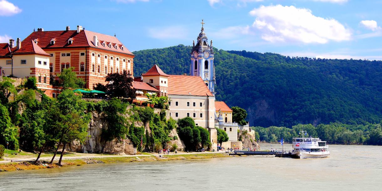 Private tour of the Danube river area departing from Vienna