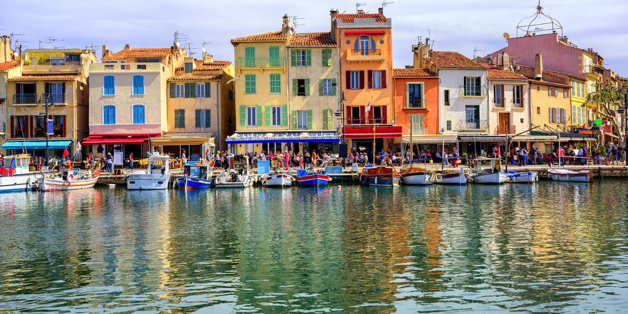 Private gastronomy tour with a wine tasting and oenology corse in Cassis near Marseille