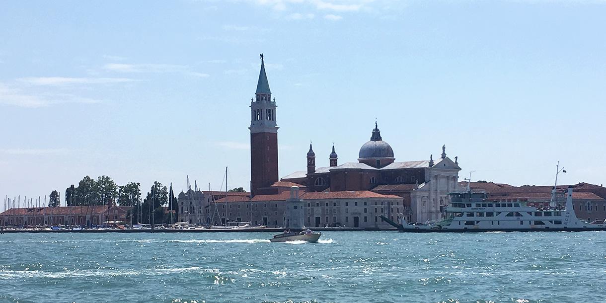 Private tour by boat of the islands of Burano and Torcello from Venice