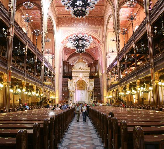 Private tour of the Jewish Quarter in Budapest