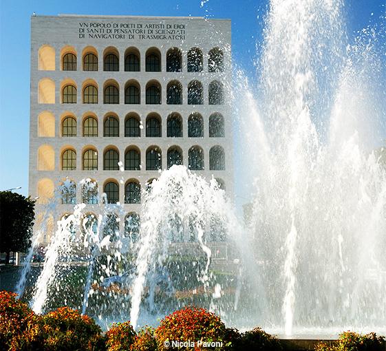 Visite privée de l'histoire contemporaine à Rome