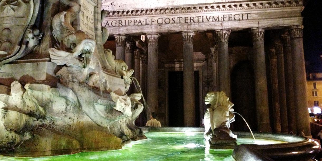 Private tour by night in Rome