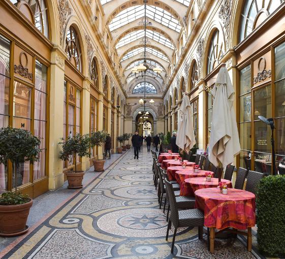 Private tour of the covered passages in paris