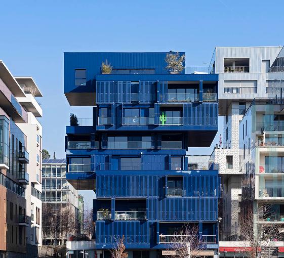 Private walking tour of the Confluence district of Lyon