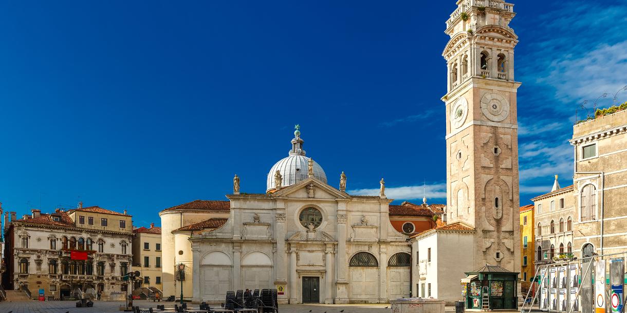 Private history highlights walking tour in Venice