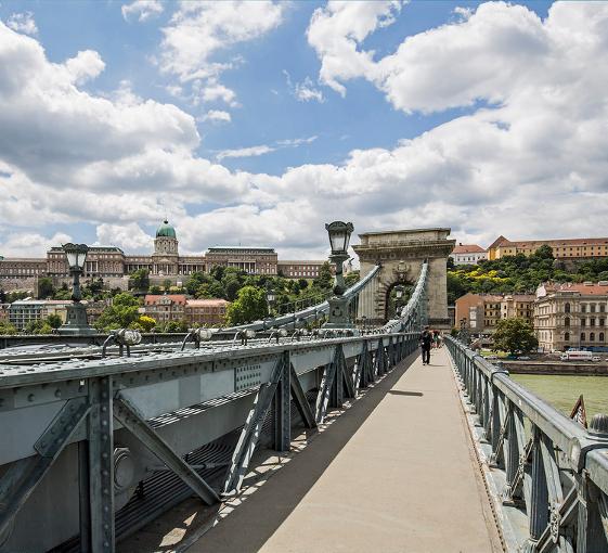 Visite privée de Pest avec une dégustation de vin à Budapest 