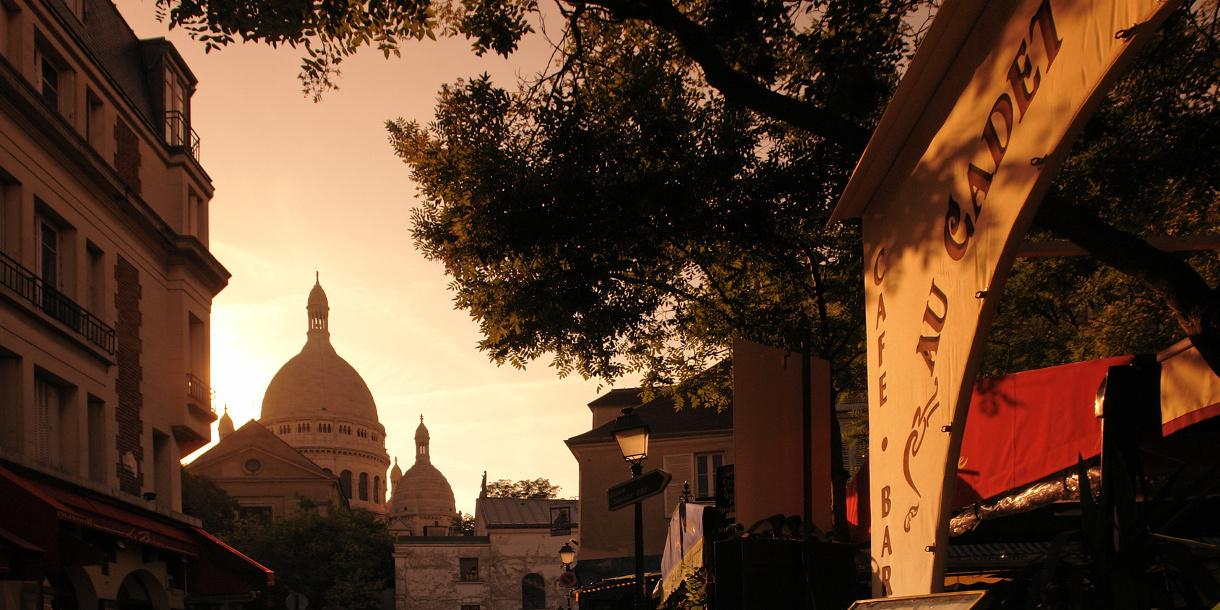 Visite privée panoramique à Montmartre et dégustation de vin français à Paris