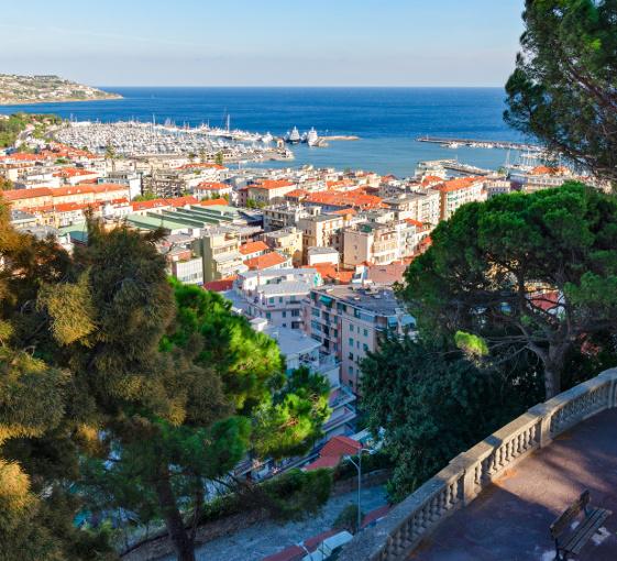 Private tour of Ventimiglia and San Remo's street in French Riviera