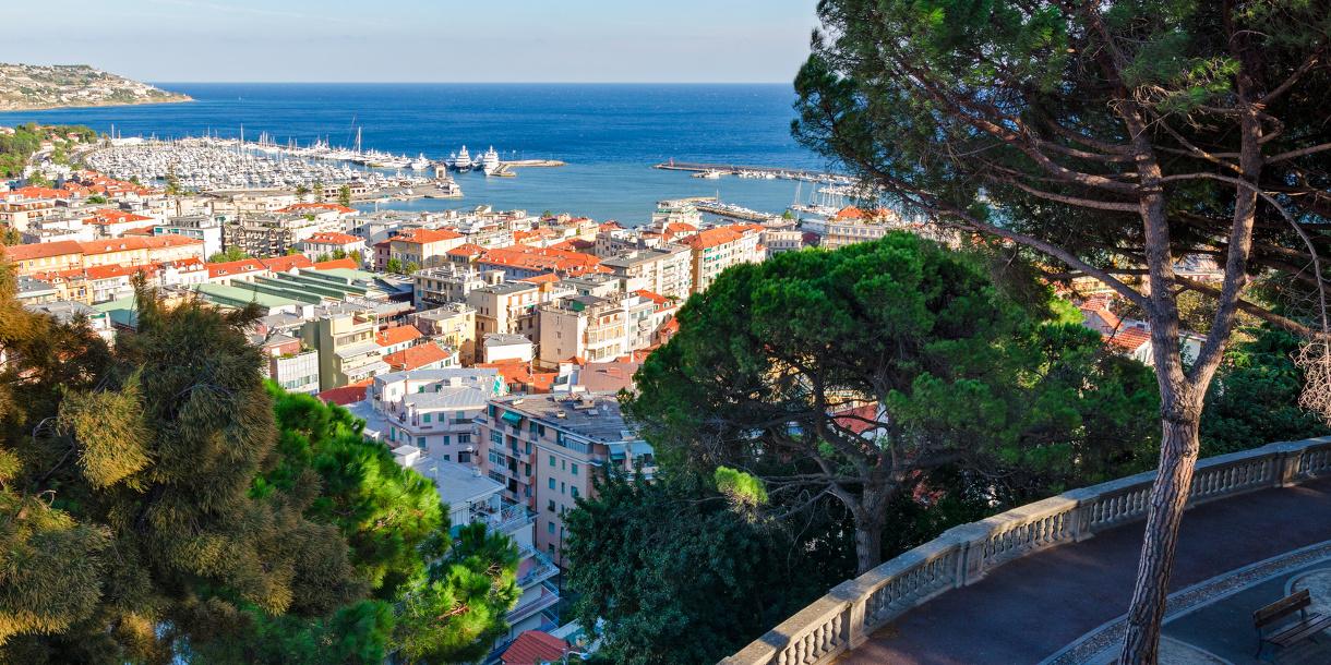 Private tour of Ventimiglia and San Remo's street in French Riviera